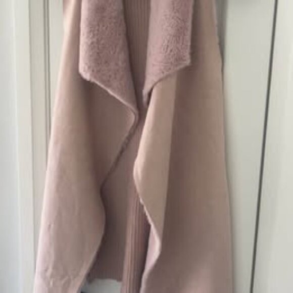 Pink Chelsea Vest Suede with Faux Fur Size Small - Picture 2 of 4